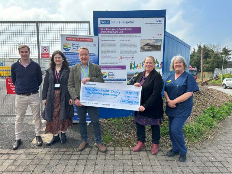 County Show gives £10,000 to new Emergency Department